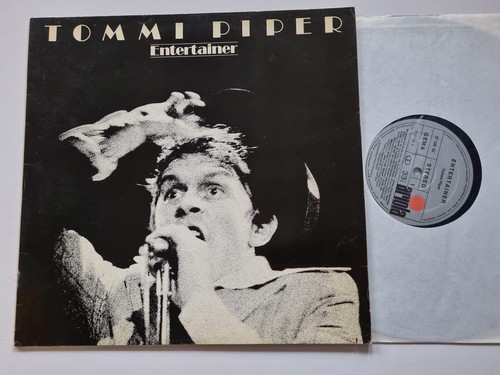 Tommi piper entertainer - -,
